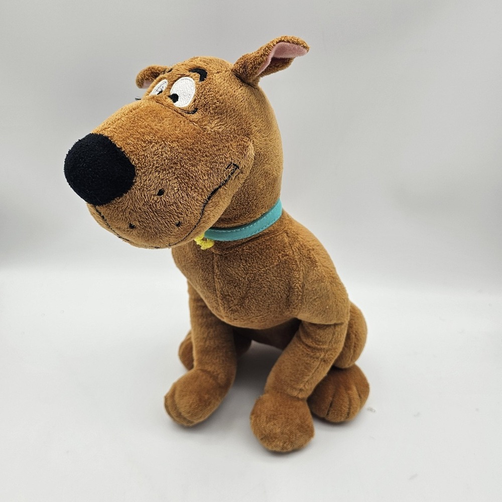 Toy Factory Scooby-Doo‎ Plush Stuffed Animal Toy Small Brown Dog Sitting Cartoon